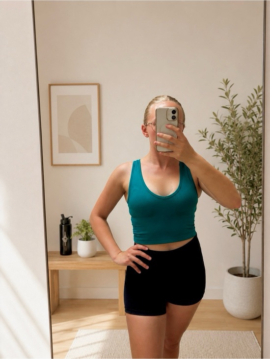 Athleta Tops - Athleta Ribbed Seamless V-Neck Crop Tank Green Size S